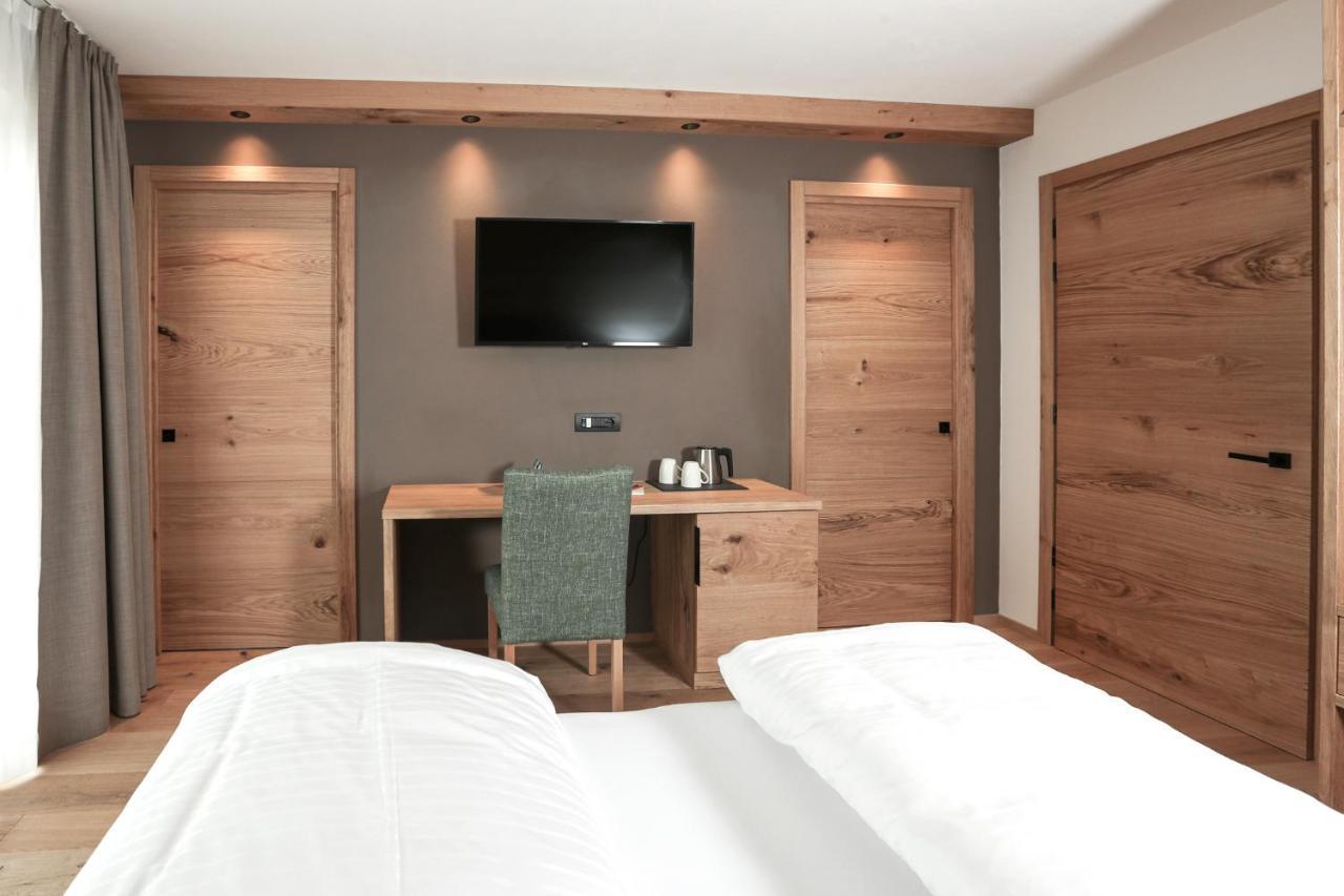 Hotel Li Anta Rossa Λιβίνιο Εξωτερικό φωτογραφία