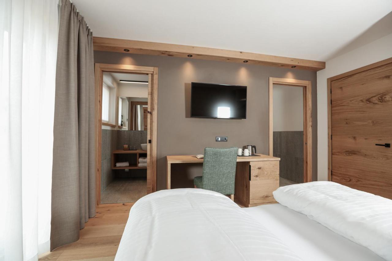Hotel Li Anta Rossa Λιβίνιο Εξωτερικό φωτογραφία
