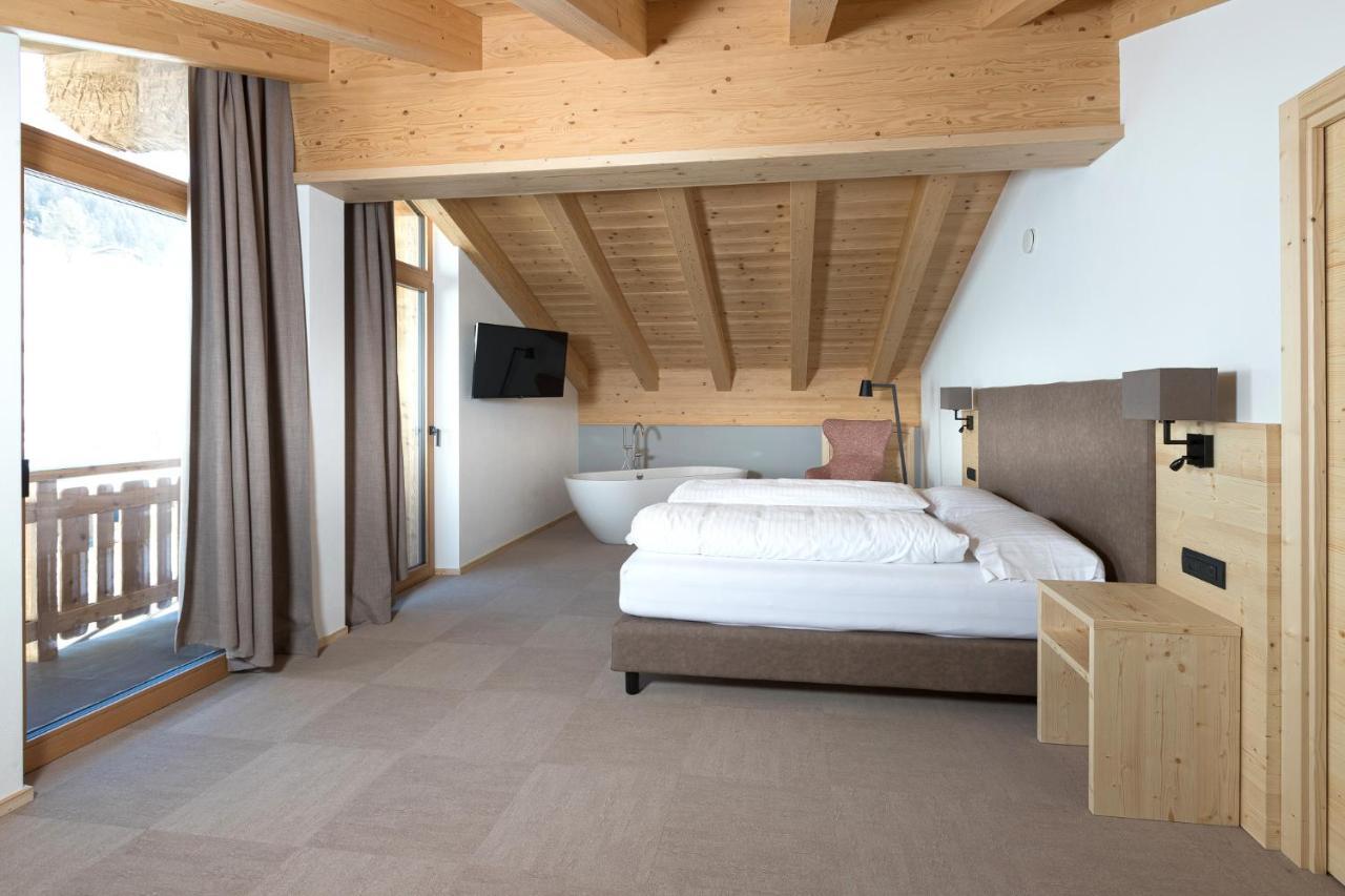 Hotel Li Anta Rossa Λιβίνιο Εξωτερικό φωτογραφία