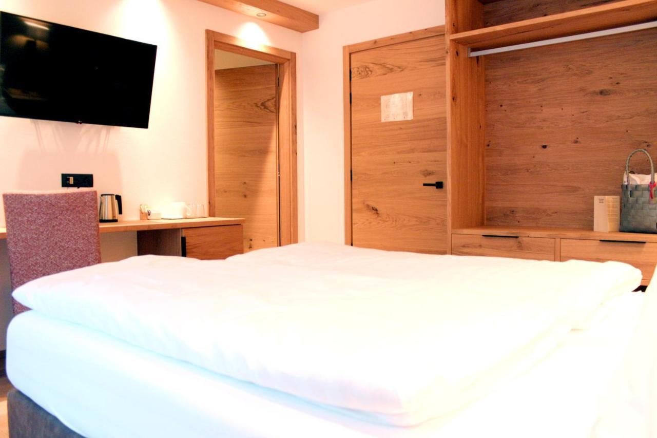 Hotel Li Anta Rossa Λιβίνιο Εξωτερικό φωτογραφία