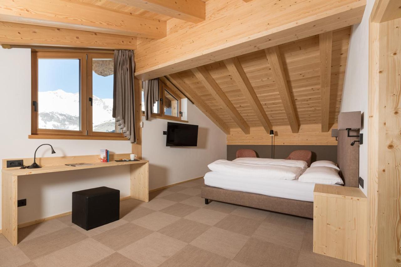 Hotel Li Anta Rossa Λιβίνιο Εξωτερικό φωτογραφία